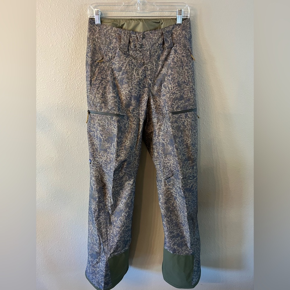❄️ NWOT!! Patagonia Powder Town Camo Insulated Ski/Snow Pants Men’s XS/Wmn S
